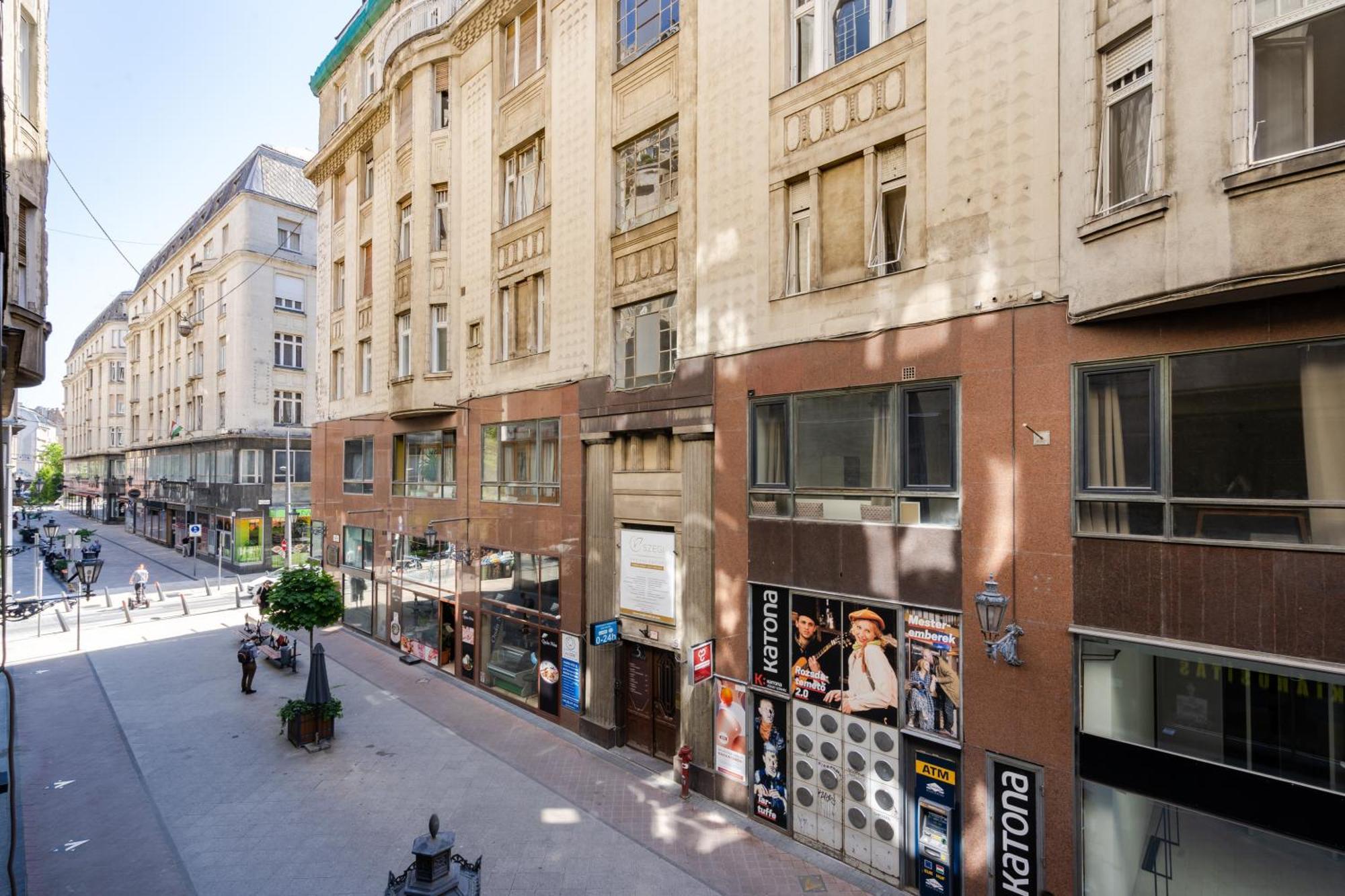 Vaci Loft Suites, Budapest